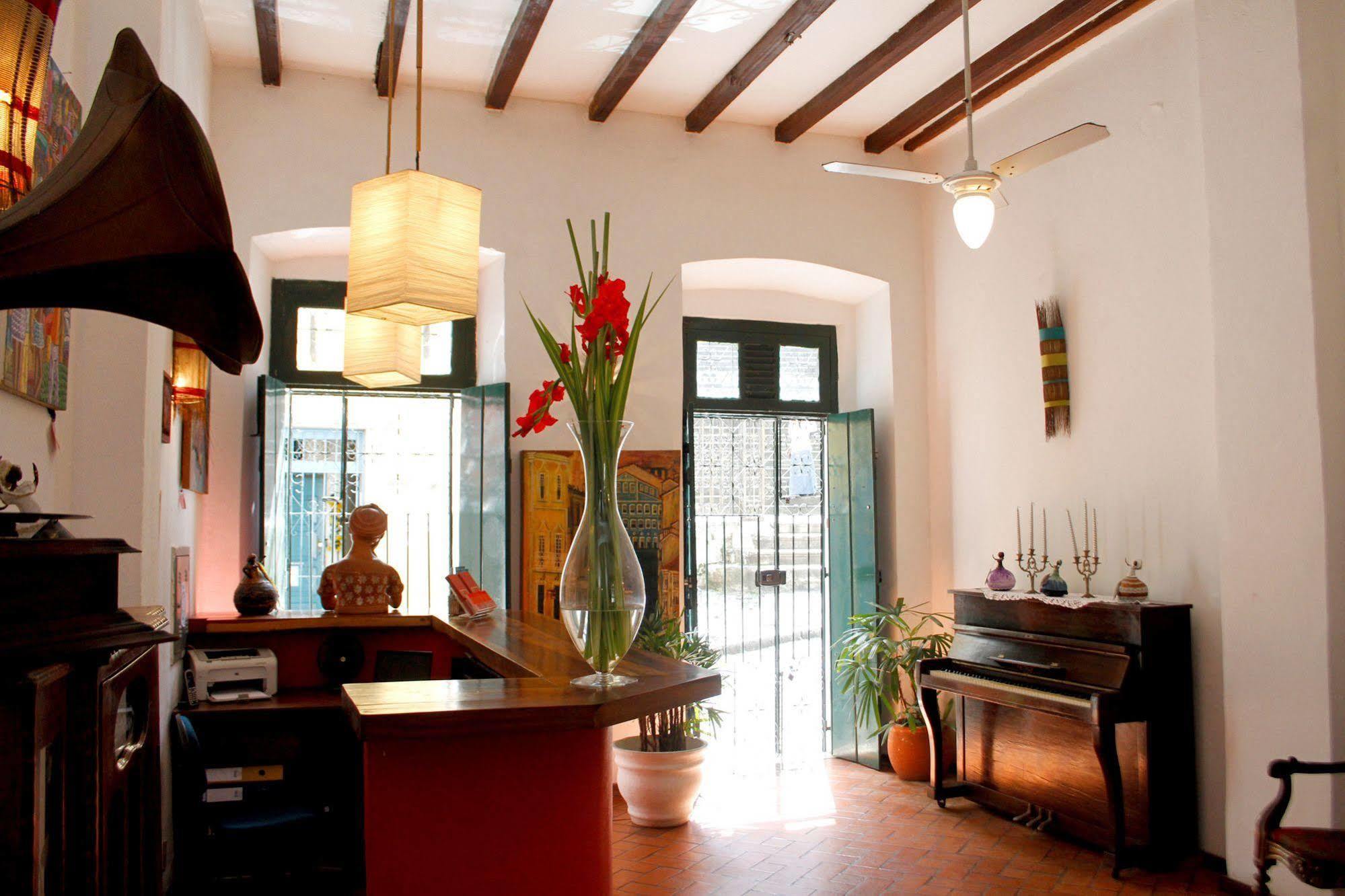 Studio Do Carmo Galeria De Artes E Pousada ซัลวาดอร์ ภายนอก รูปภาพ